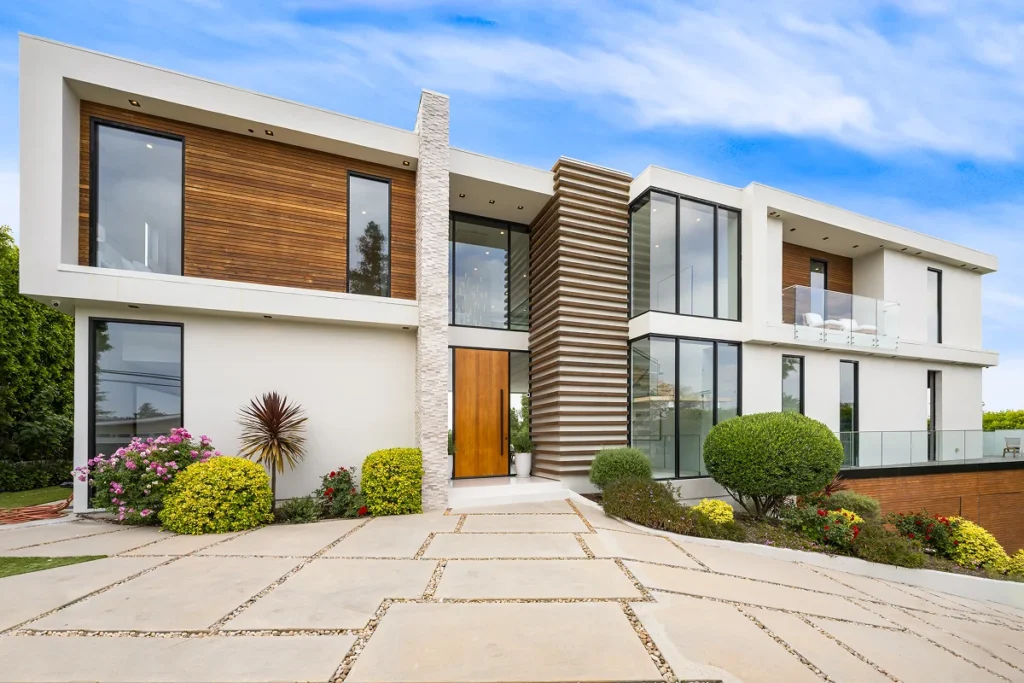 Betonarme villa projeleri uygulaması yapılan modern konut örneği